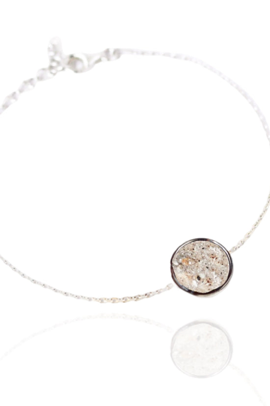PRE-ORDER FOR JANUARY | Circle Keepsake Bracelet