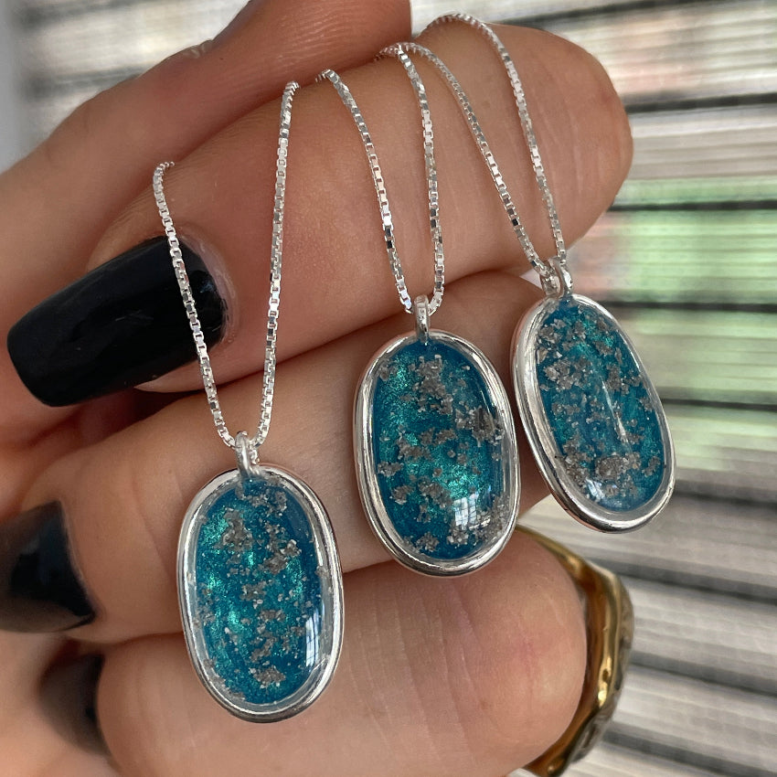 PRE-ORDER FOR JANUARY | Oval Keepsake Necklace